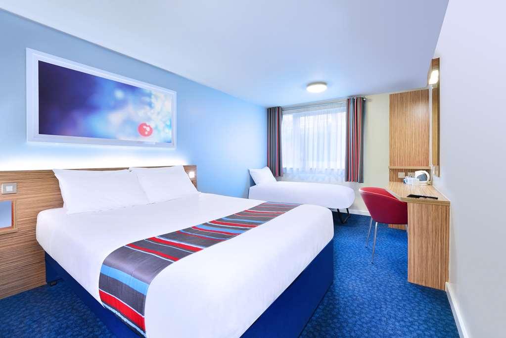 Travelodge Cambridge Central الغرفة الصورة