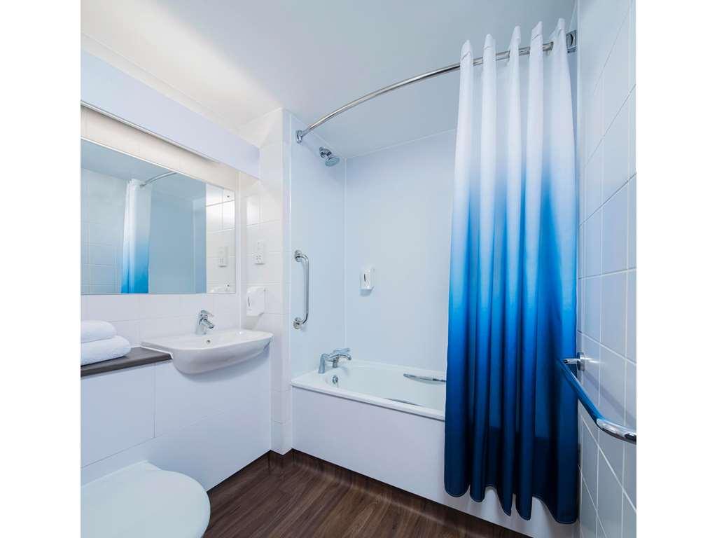 Travelodge Cambridge Central الغرفة الصورة